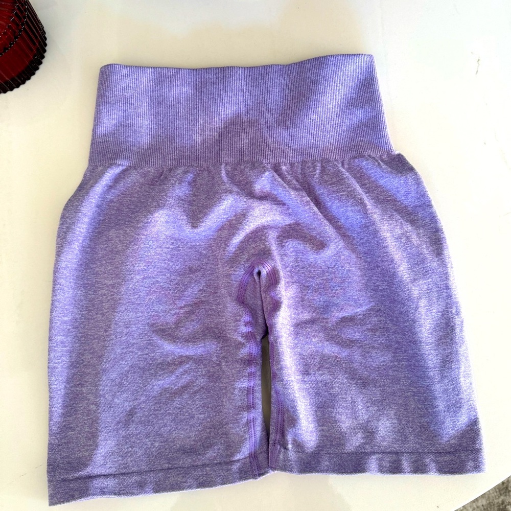 NVGTN lilac scrunch shorts